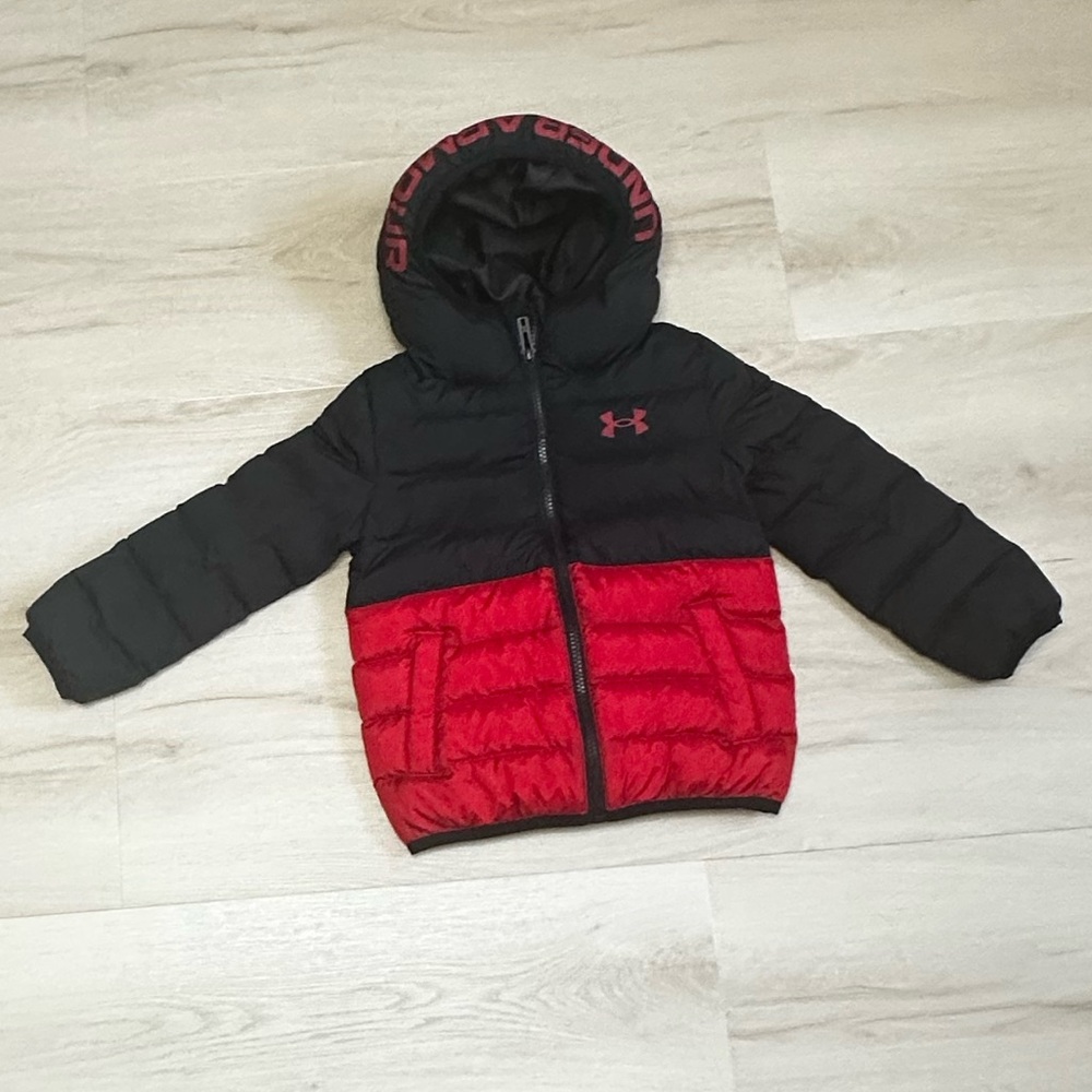Under Armour Kids' Black and Red Hooded Jacket like new sz 4